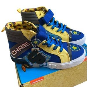 NWB Ground Up Paw Patrol High Top Toddler Sneakers Size 3